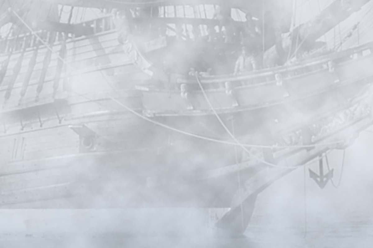 Bateau dans le brouillard